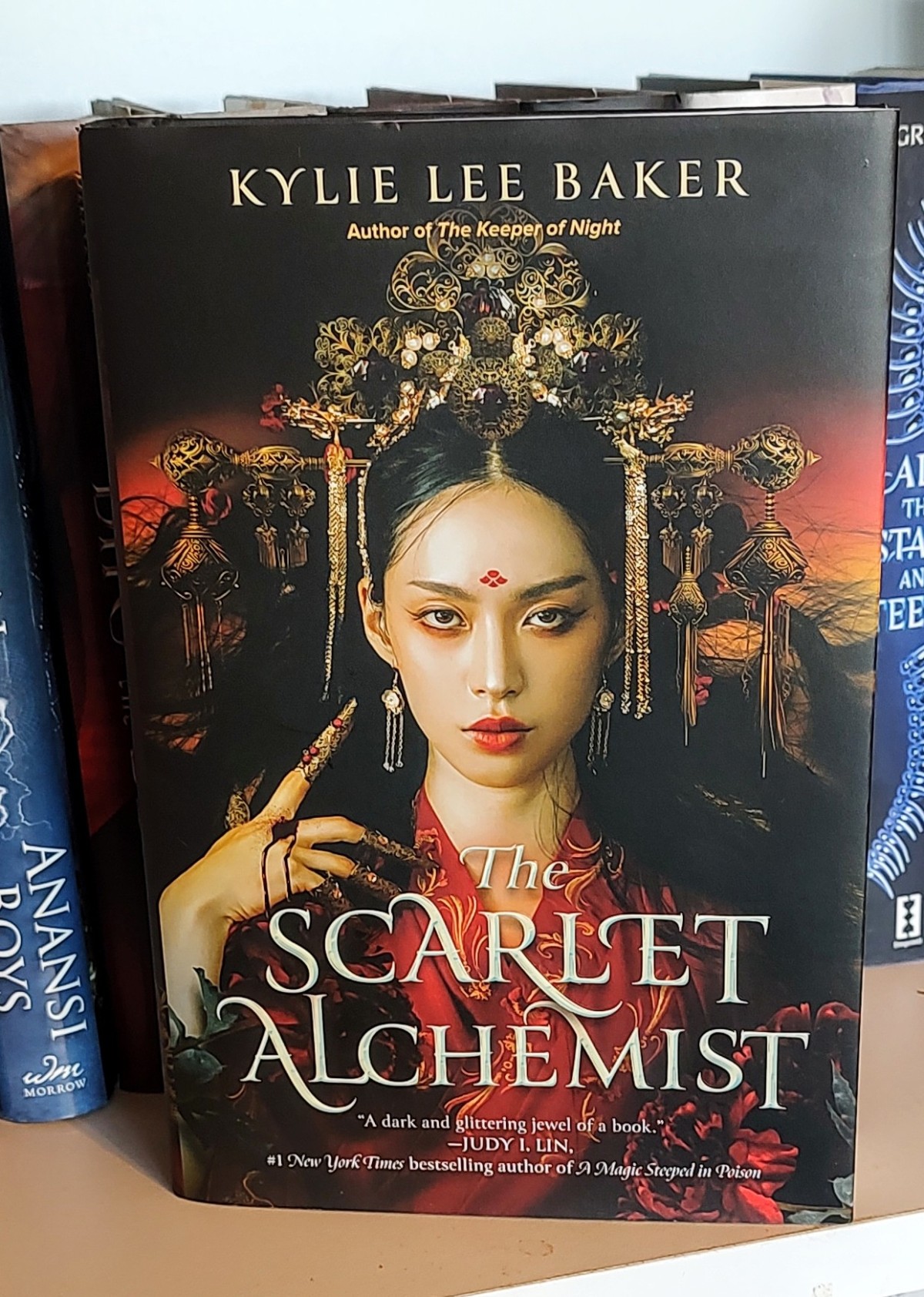 Book Review: The Scarlet Alchemist (The Scarlet Alchemist #1) (ARC) ~